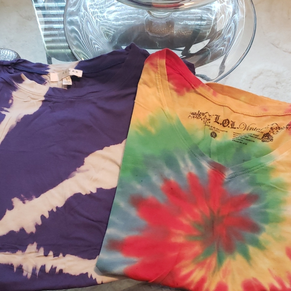 2 tie dye tops